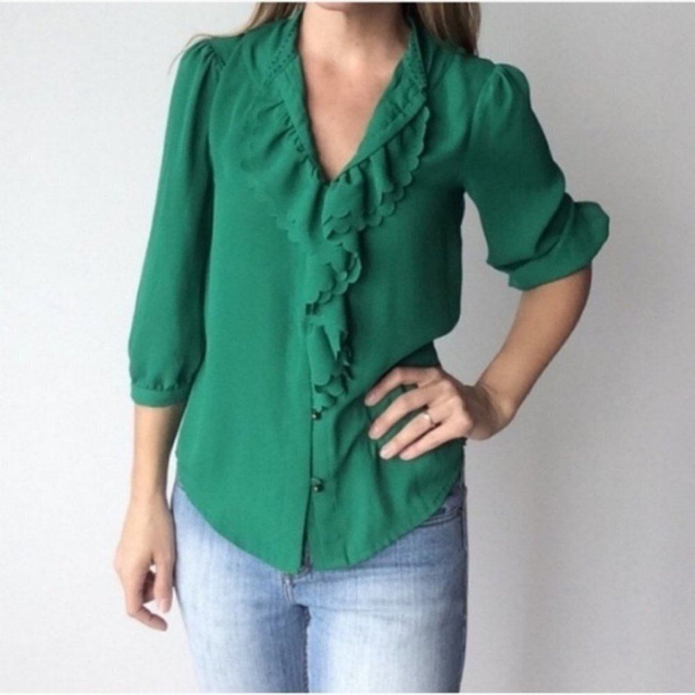 ANTHRO HD IN PARIS Ruffle Scallop Picea Button Up 4